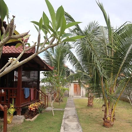 Svaha Nusa Guest House Нуса Лембонган Екстериор снимка