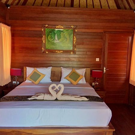 Svaha Nusa Guest House Нуса Лембонган Екстериор снимка