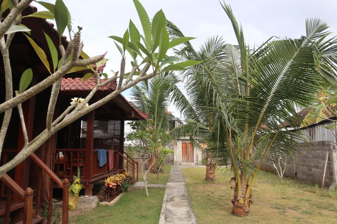 Svaha Nusa Guest House Нуса Лембонган Екстериор снимка