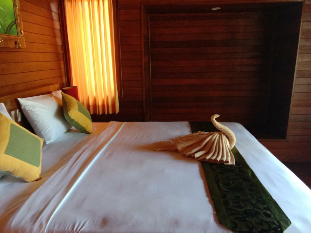 Svaha Nusa Guest House Нуса Лембонган Екстериор снимка