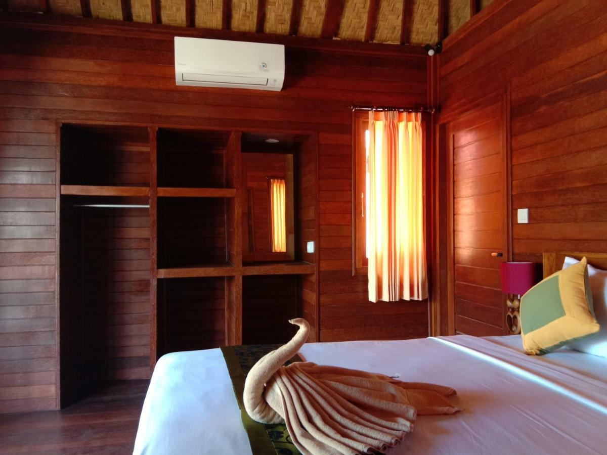 Svaha Nusa Guest House Нуса Лембонган Екстериор снимка